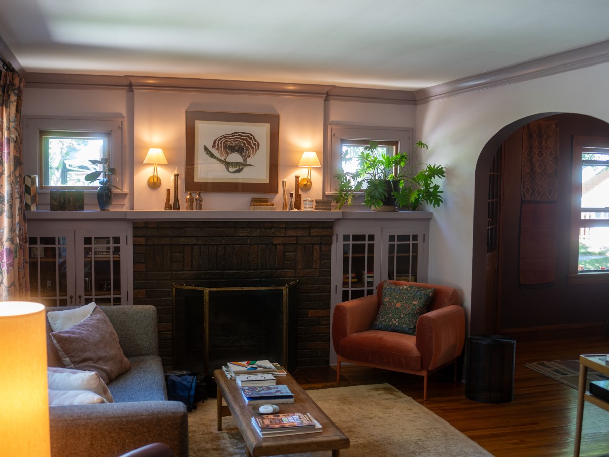 A Homeowner with Great Taste Has Created a Comfy, Cozy Home with Designer&nbsp;Details