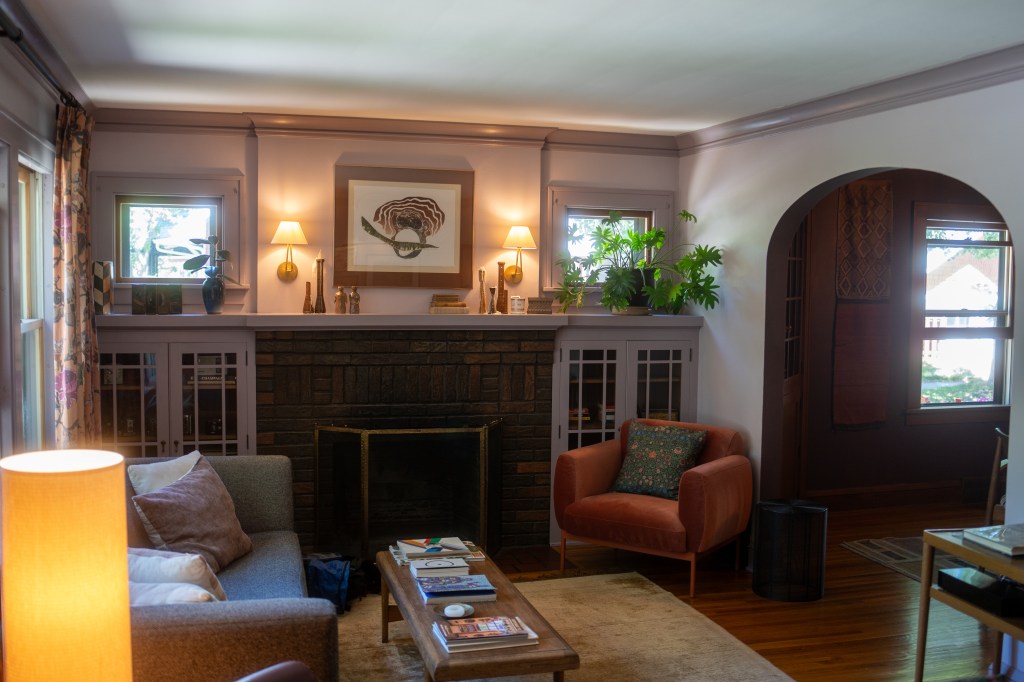A Homeowner with Great Taste Has Created a Comfy, Cozy Home with Designer&nbsp;Details